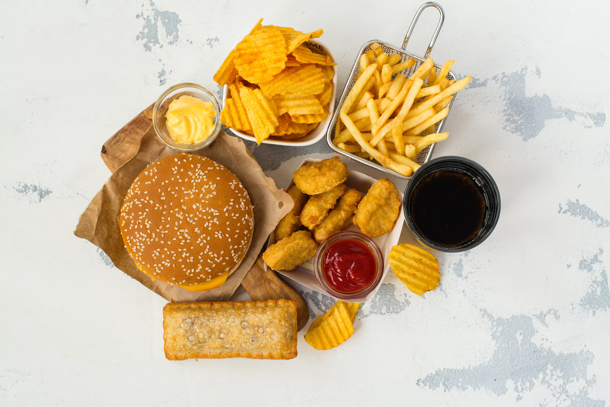 Auswahl verschiedener Fast Food Speisen